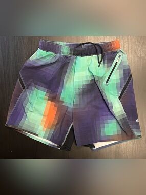 Lululemon Mens Pace Breaker Short Lined 7" - Medium